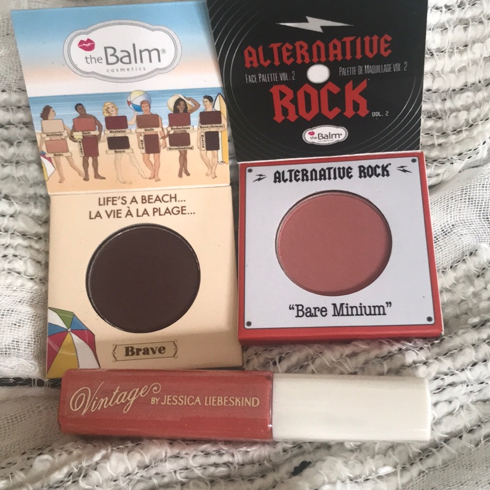 Makeup bundle NEW Shadow, Blush, Lip Gloss • Ipsy
